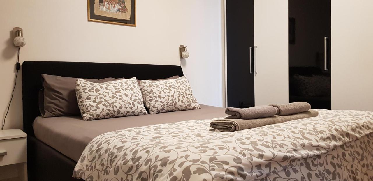 Apartman i Studio apartman Majoli Kukuljanovo Bagian luar foto