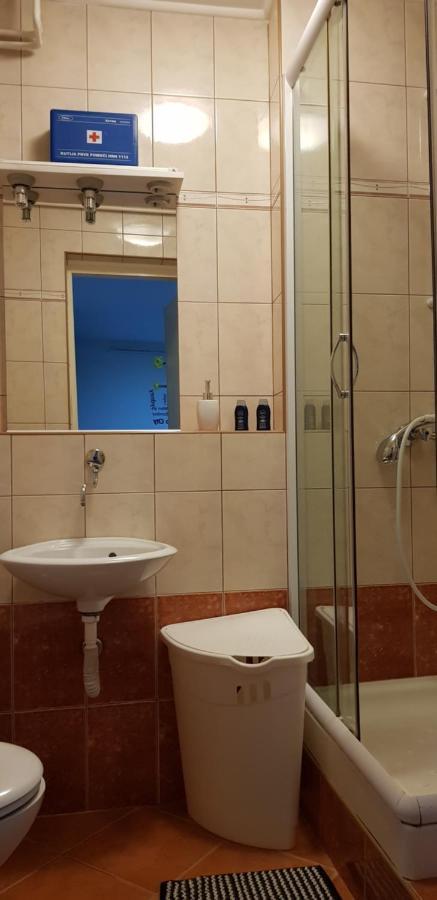 Apartman i Studio apartman Majoli Kukuljanovo Bagian luar foto