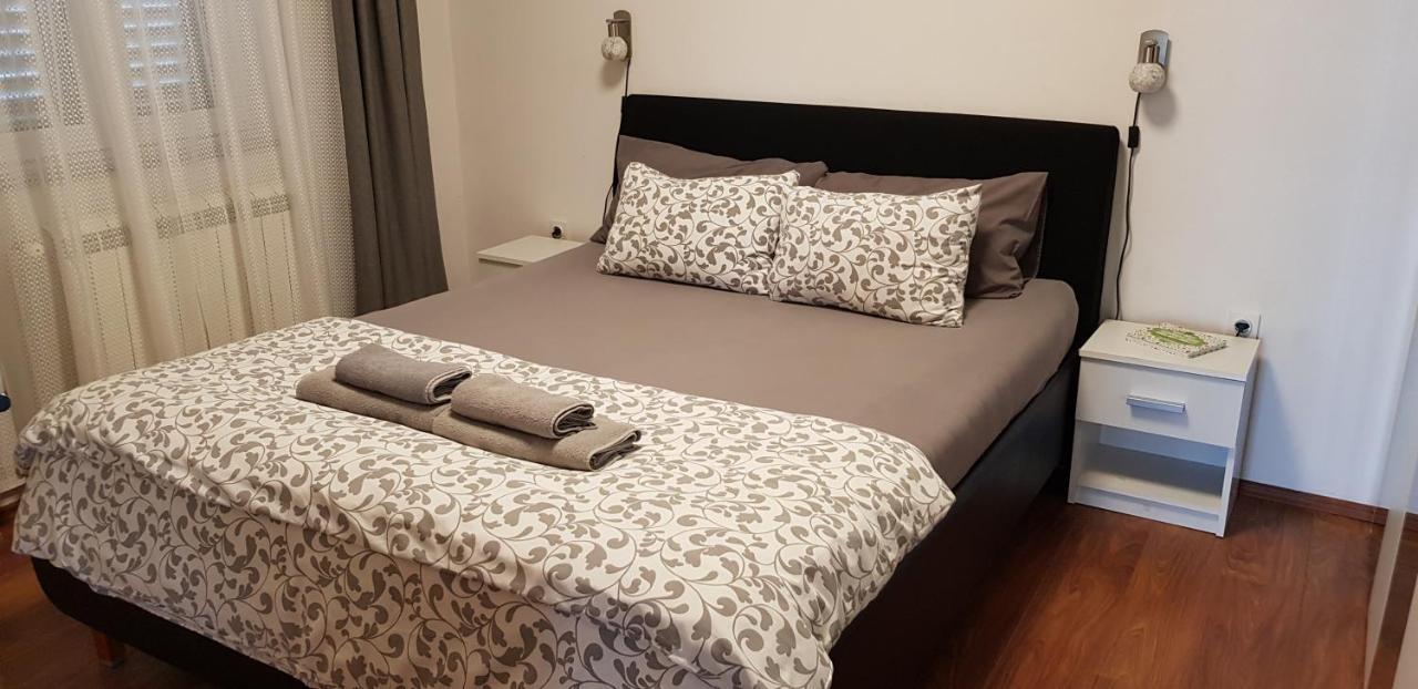 Apartman i Studio apartman Majoli Kukuljanovo Bagian luar foto