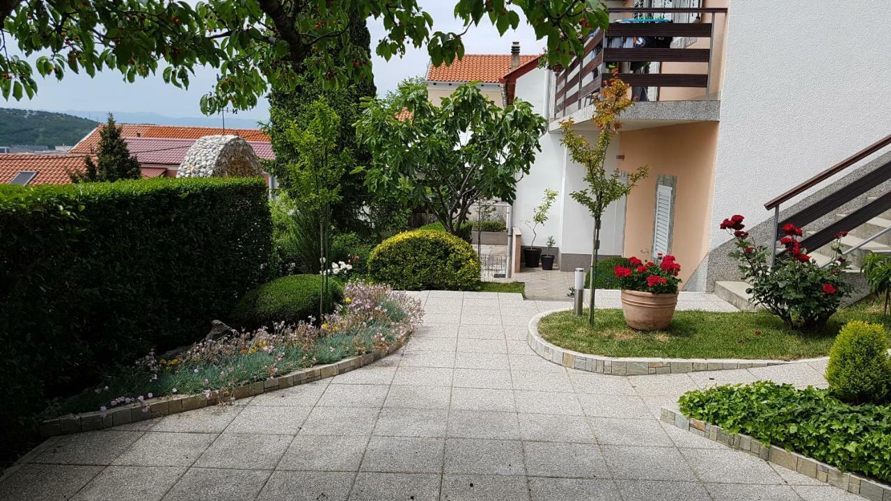 Apartman i Studio apartman Majoli Kukuljanovo Bagian luar foto